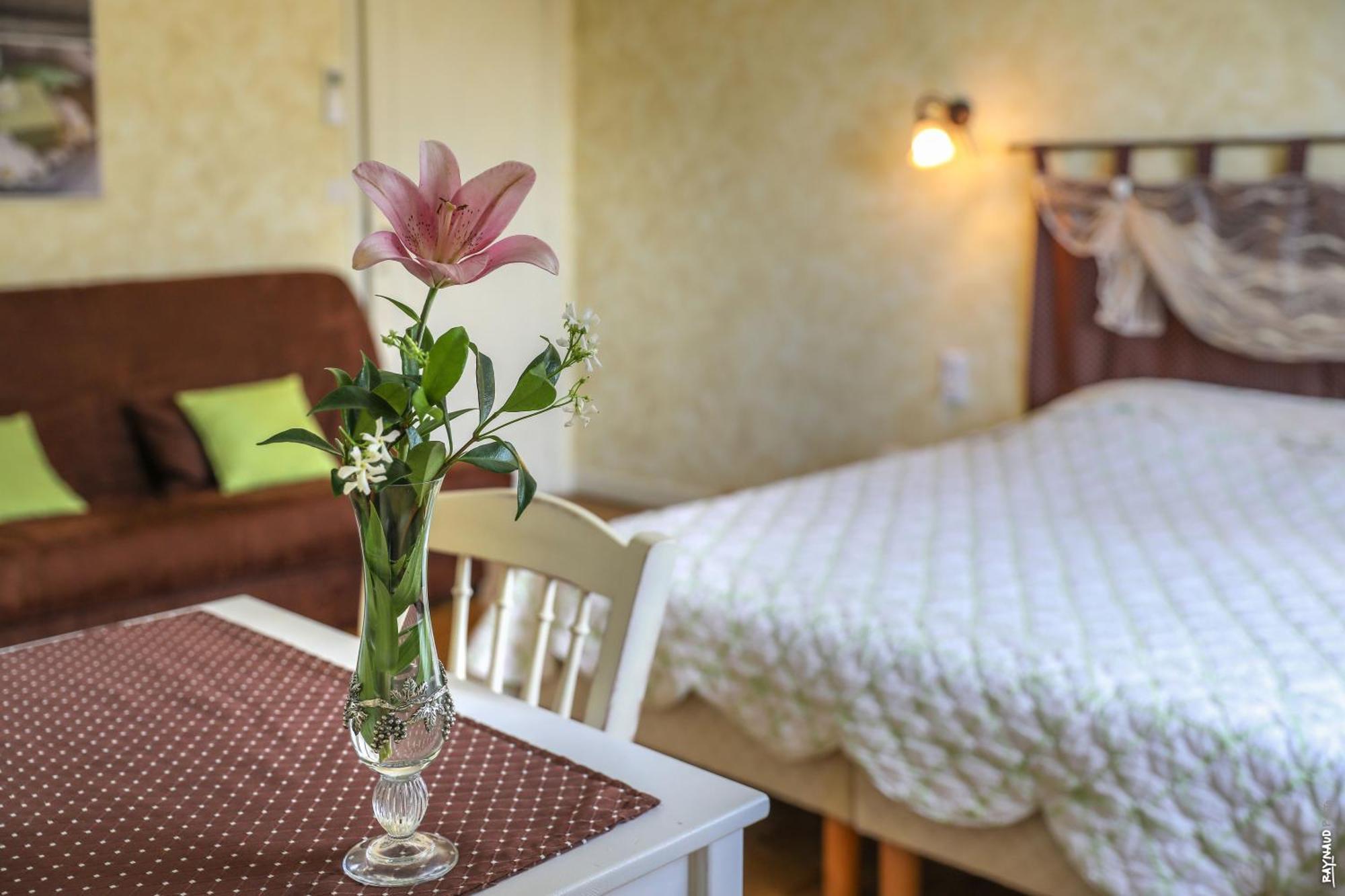 Le Nid De L'Ecureuil Bed and Breakfast Brens  Eksteriør billede